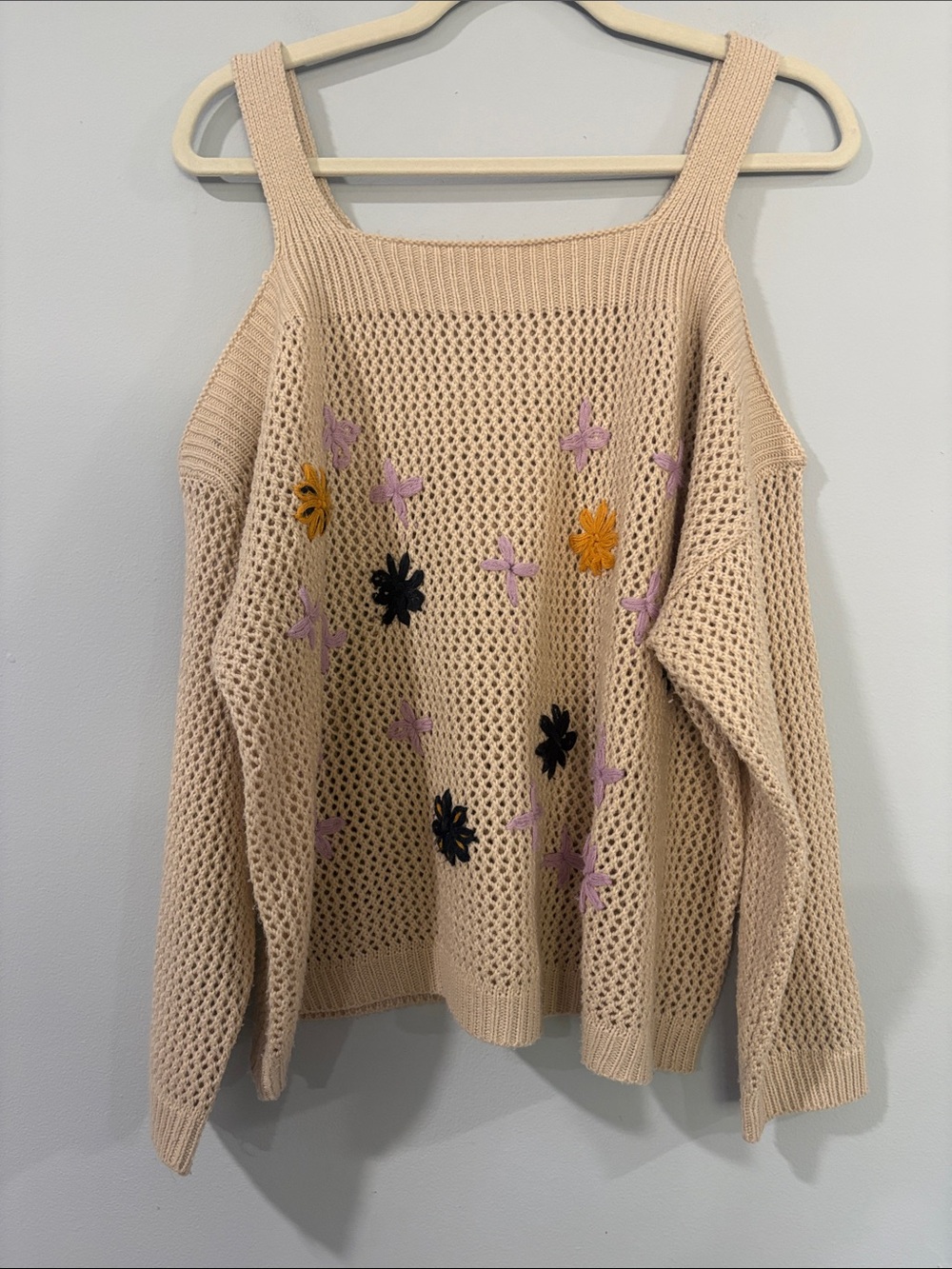 GRACE OPEN -KNIT BOHEMIAN OFF SHOULDER SWEATER WITH FLORAL EMBROIDER SIZE/L